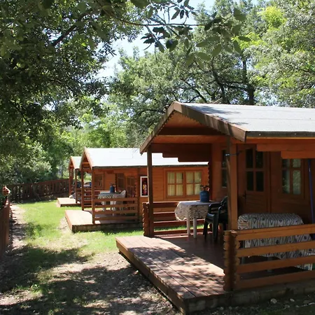 Casa de vacances Gemuetlicher Ferienbungalow Isabena By Interhome