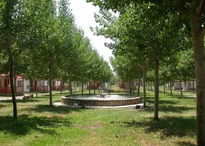 Gemuetlicher Ferienbungalow Isabena By Interhome Сasa de vacaciones La Puebla de Roda